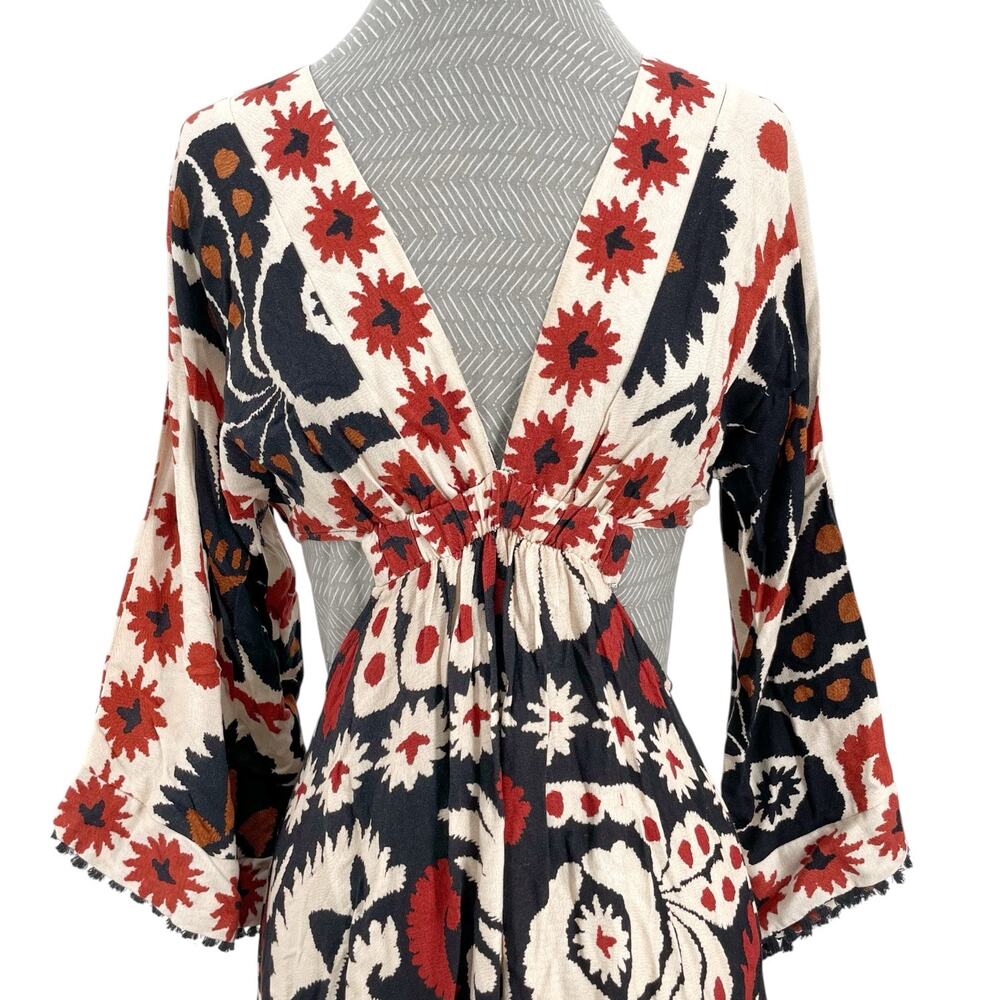 Farm Rio Maxi Dress Red White Black Medallion Long Sleeve V Neck Size XS / P - Picture 2 of 13
